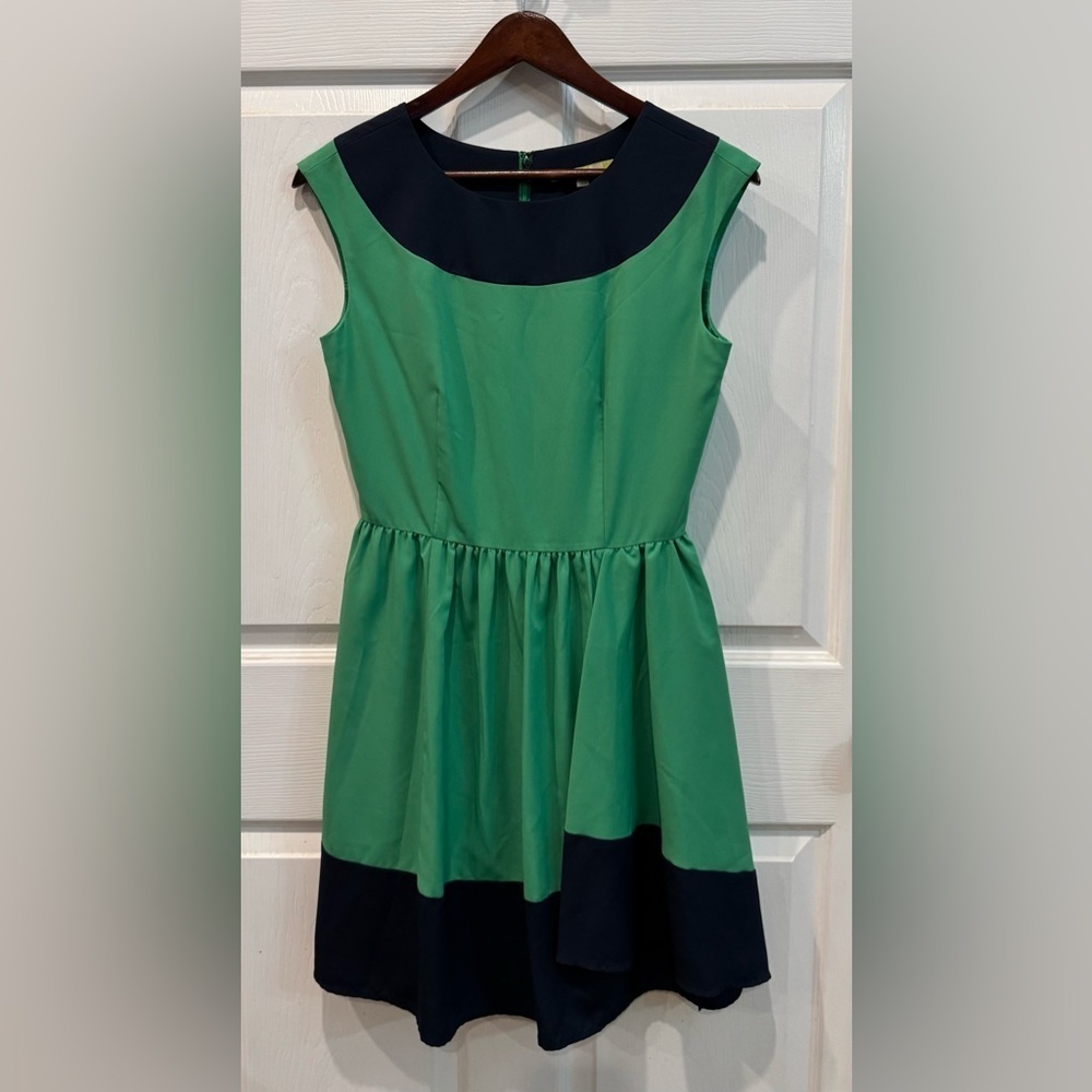 Gianni Bini Woman Green Navy Retro Fit & Flare Dress Scoop Neck Lined Size XS